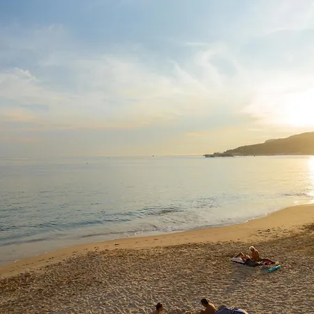 Panorama By Saudade Apartment *