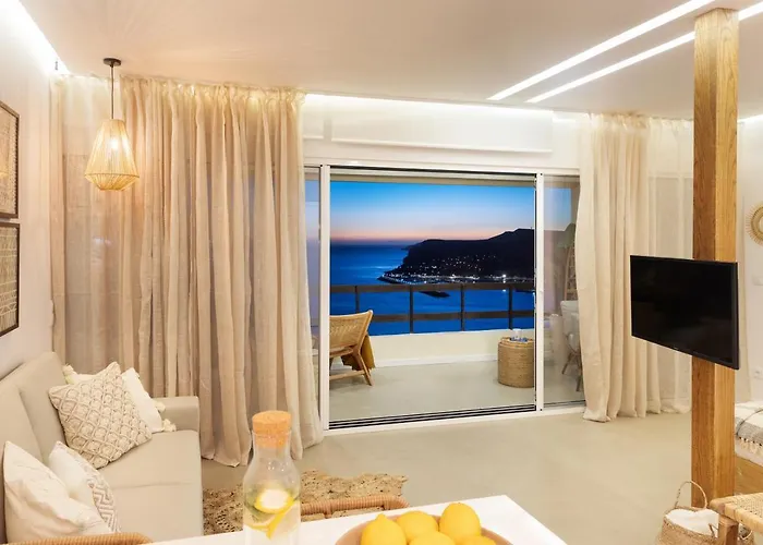 Ocean Panorama