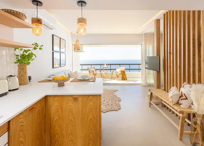 Ocean Panorama Apartment